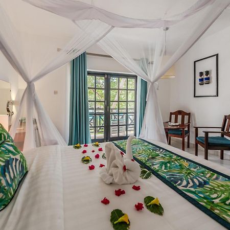 Diani Sea Resort Диани-Бич Экстерьер фото