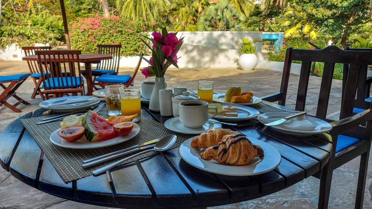 Diani Sea Resort Диани-Бич Экстерьер фото