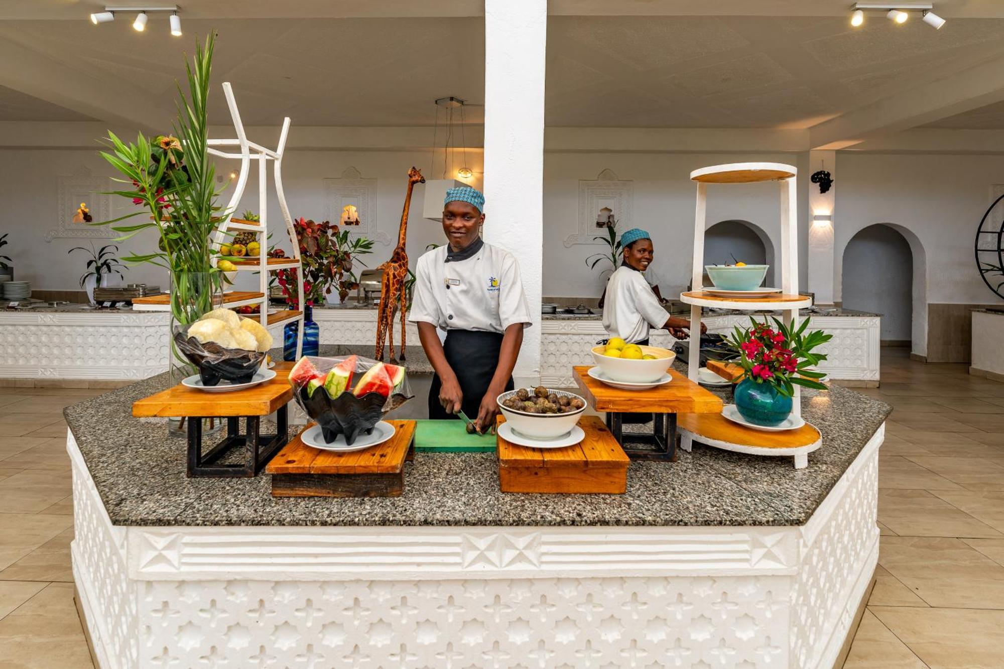 Diani Sea Resort Диани-Бич Экстерьер фото