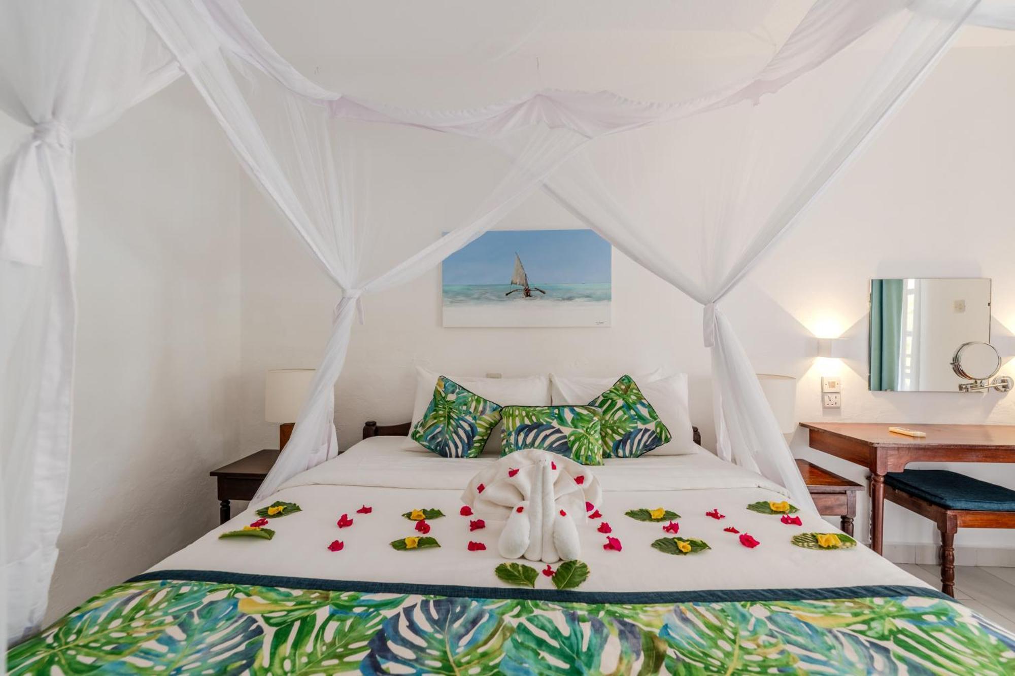 Diani Sea Resort Диани-Бич Экстерьер фото