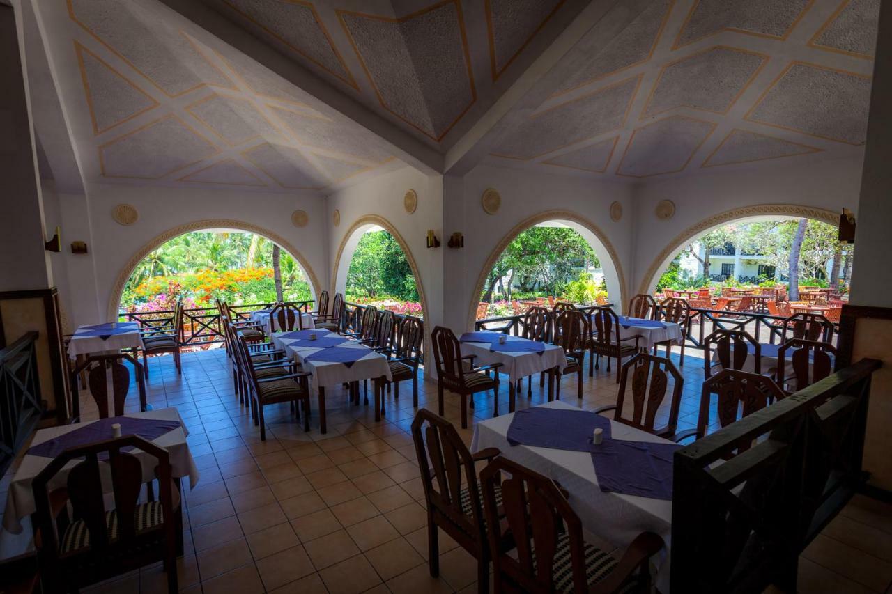 Diani Sea Resort Диани-Бич Экстерьер фото