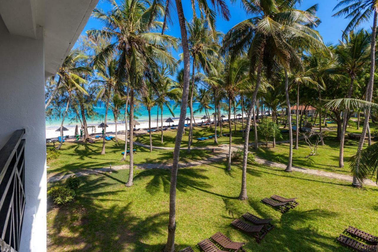 Diani Sea Resort Диани-Бич Экстерьер фото