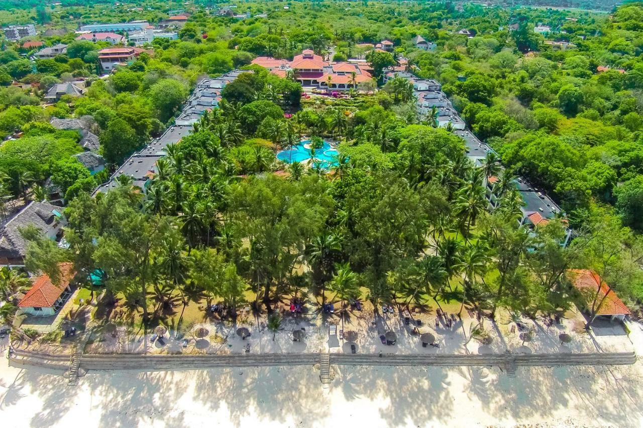 Diani Sea Resort Диани-Бич Экстерьер фото