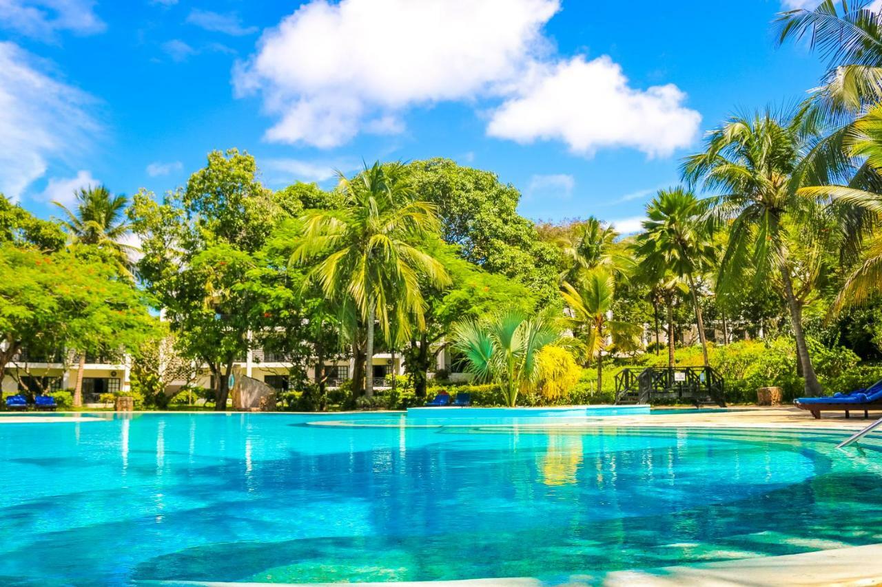 Diani Sea Resort Диани-Бич Экстерьер фото